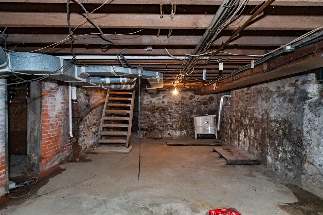 10 Maple Avenue, Oakfield, New York 14125, Oakfield, New York 14125, 5 Bedrooms Bedrooms, ,2 BathroomsBathrooms,Residential,For Sale,10 Maple Avenue, Oakfield, New York 14125,0,R1648274