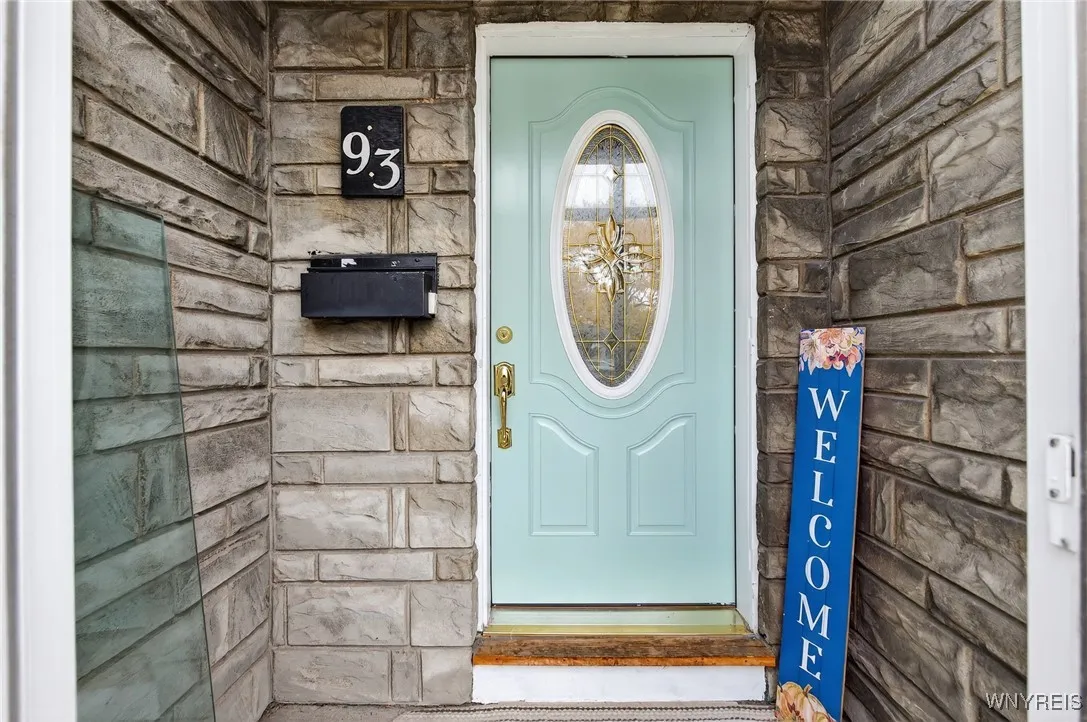 93 Fayette Avenue, Tonawanda, New York 14223, Tonawanda, New York 14223, 4 Bedrooms Bedrooms, 9 Rooms Rooms,2 BathroomsBathrooms,Residential,For Sale,93 Fayette Avenue, Tonawanda, New York 14223,0,B1649962
