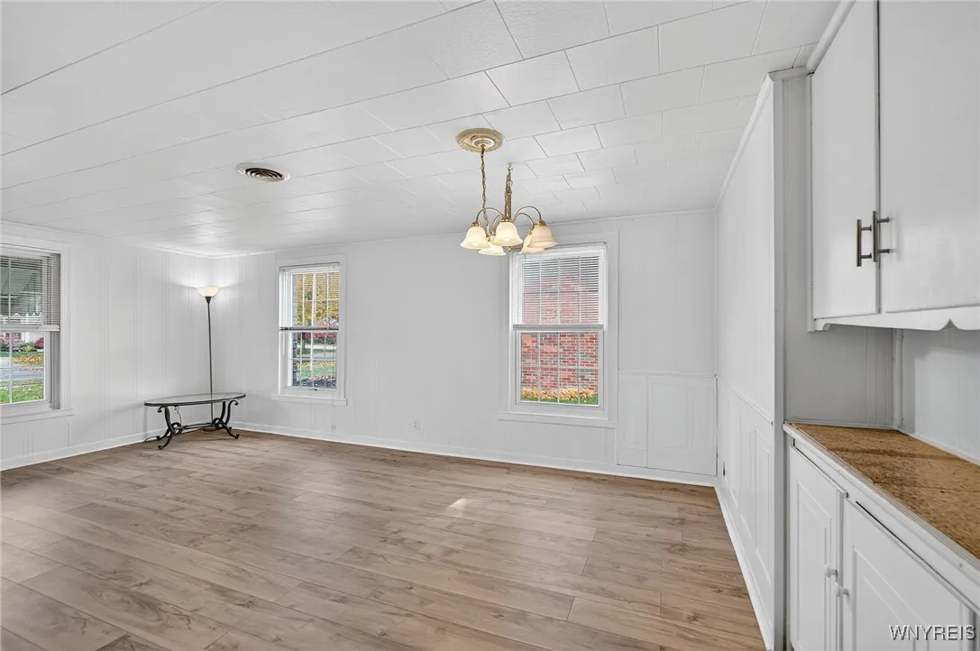 93 Fayette Avenue, Tonawanda, New York 14223, Tonawanda, New York 14223, 4 Bedrooms Bedrooms, 9 Rooms Rooms,2 BathroomsBathrooms,Residential,For Sale,93 Fayette Avenue, Tonawanda, New York 14223,0,B1649962