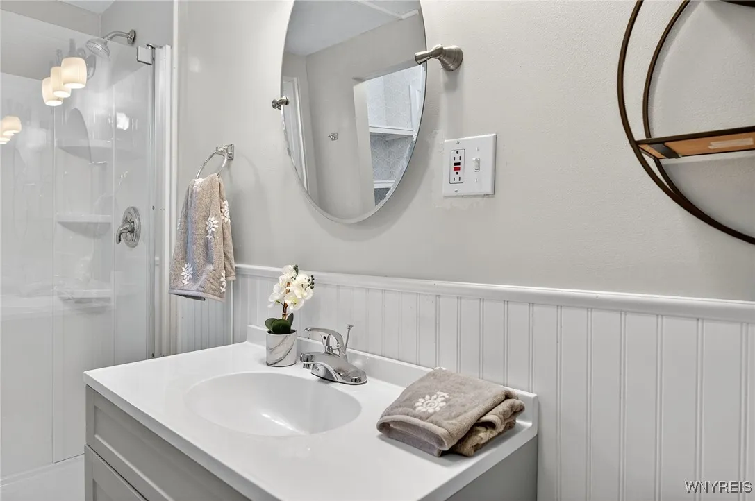 93 Fayette Avenue, Tonawanda, New York 14223, Tonawanda, New York 14223, 4 Bedrooms Bedrooms, 9 Rooms Rooms,2 BathroomsBathrooms,Residential,For Sale,93 Fayette Avenue, Tonawanda, New York 14223,0,B1649962