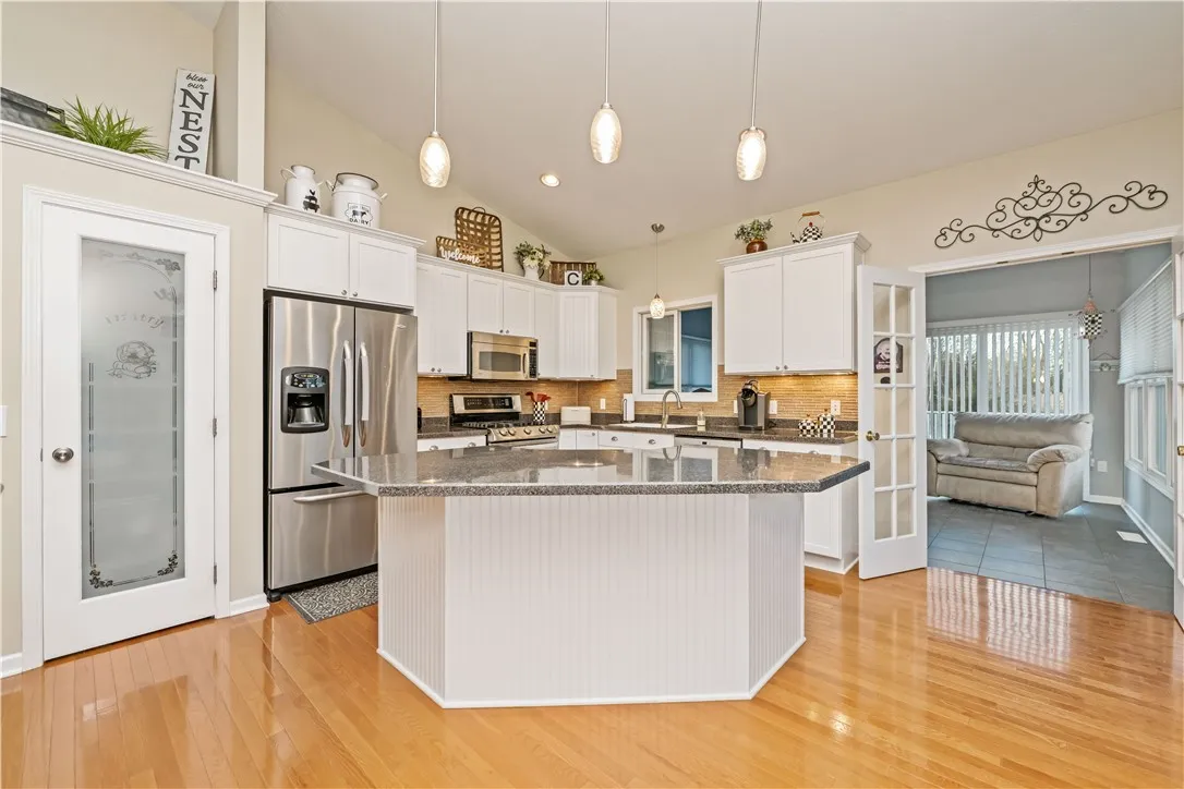 13 Ashview Drive, Chili, New York 14514, Chili, New York 14514, 3 Bedrooms Bedrooms, 7 Rooms Rooms,2 BathroomsBathrooms,Residential,For Sale,13 Ashview Drive, Chili, New York 14514,0,R1649531