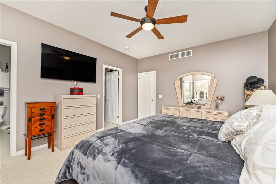 13 Ashview Drive, Chili, New York 14514, Chili, New York 14514, 3 Bedrooms Bedrooms, 7 Rooms Rooms,2 BathroomsBathrooms,Residential,For Sale,13 Ashview Drive, Chili, New York 14514,0,R1649531