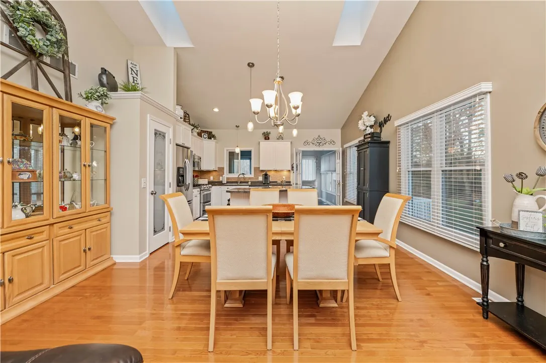 13 Ashview Drive, Chili, New York 14514, Chili, New York 14514, 3 Bedrooms Bedrooms, 7 Rooms Rooms,2 BathroomsBathrooms,Residential,For Sale,13 Ashview Drive, Chili, New York 14514,0,R1649531