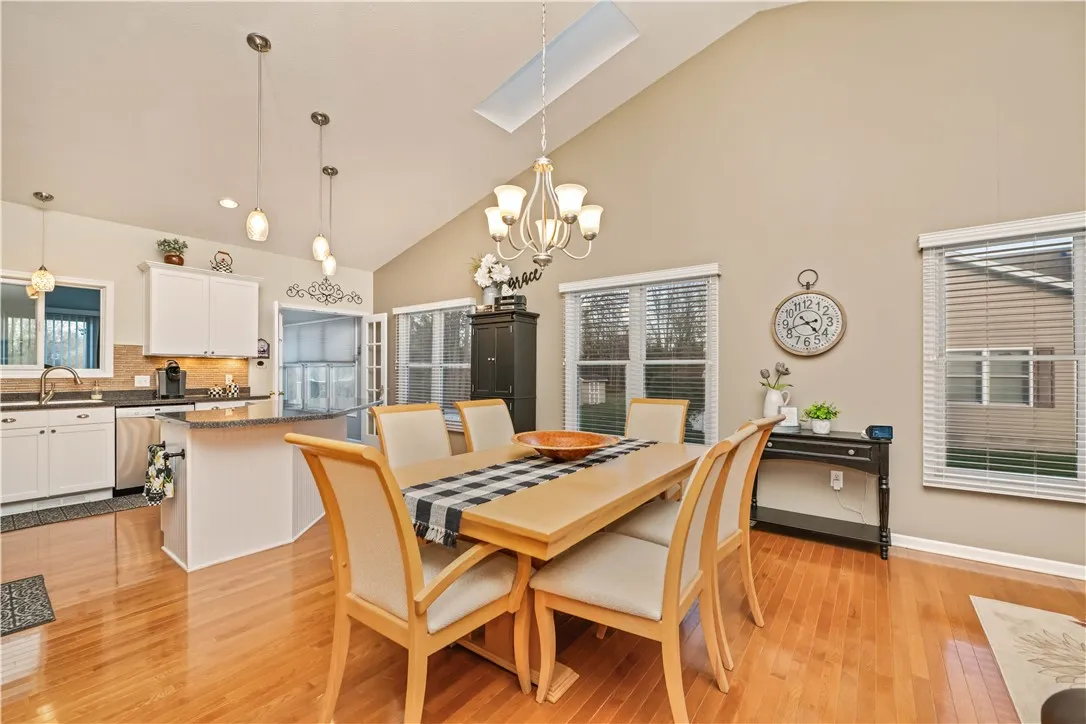 13 Ashview Drive, Chili, New York 14514, Chili, New York 14514, 3 Bedrooms Bedrooms, 7 Rooms Rooms,2 BathroomsBathrooms,Residential,For Sale,13 Ashview Drive, Chili, New York 14514,0,R1649531