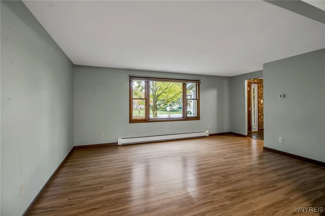 705 Powell Lane, Lewiston, New York 14092, Lewiston, New York 14092, 3 Bedrooms Bedrooms, 7 Rooms Rooms,1 BathroomBathrooms,Residential,For Sale,705 Powell Lane, Lewiston, New York 14092,0,B1649916