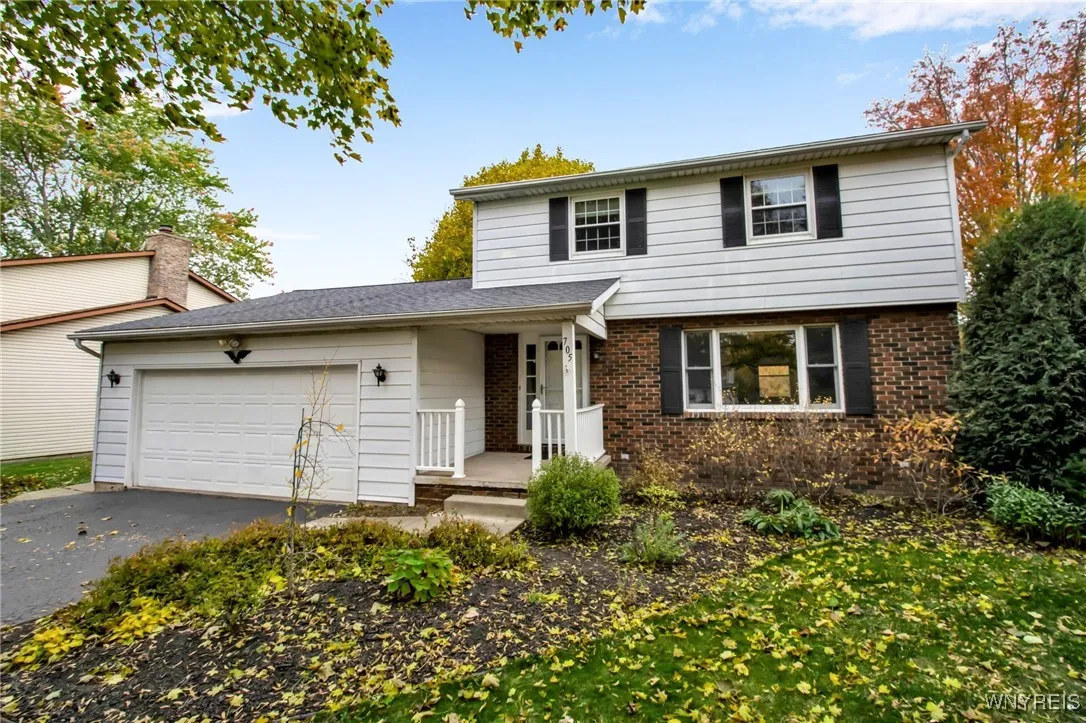 705 Powell Lane, Lewiston, New York 14092, Lewiston, New York 14092, 3 Bedrooms Bedrooms, 7 Rooms Rooms,1 BathroomBathrooms,Residential,For Sale,705 Powell Lane, Lewiston, New York 14092,0,B1649916