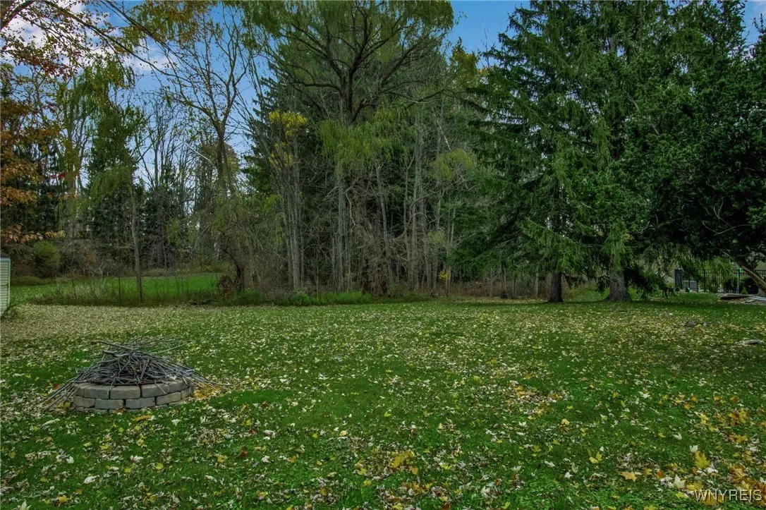 6973 East Canal Road, Pendleton, New York 14094, Pendleton, New York 14094, 3 Bedrooms Bedrooms, 7 Rooms Rooms,1 BathroomBathrooms,Residential,For Sale,6973 East Canal Road, Pendleton, New York 14094,0,B1650007