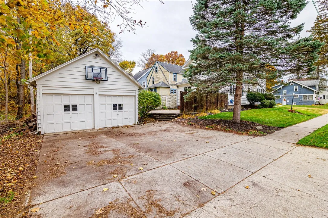 204 E Hickory Street, East Rochester, New York 144, East Rochester, New York 14445, 3 Bedrooms Bedrooms, 7 Rooms Rooms,2 BathroomsBathrooms,Residential,For Sale,204 E Hickory Street, East Rochester, New York 144,0,R1649168