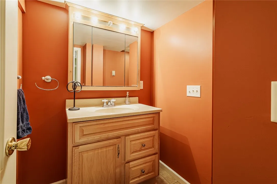 204 E Hickory Street, East Rochester, New York 144, East Rochester, New York 14445, 3 Bedrooms Bedrooms, 7 Rooms Rooms,2 BathroomsBathrooms,Residential,For Sale,204 E Hickory Street, East Rochester, New York 144,0,R1649168