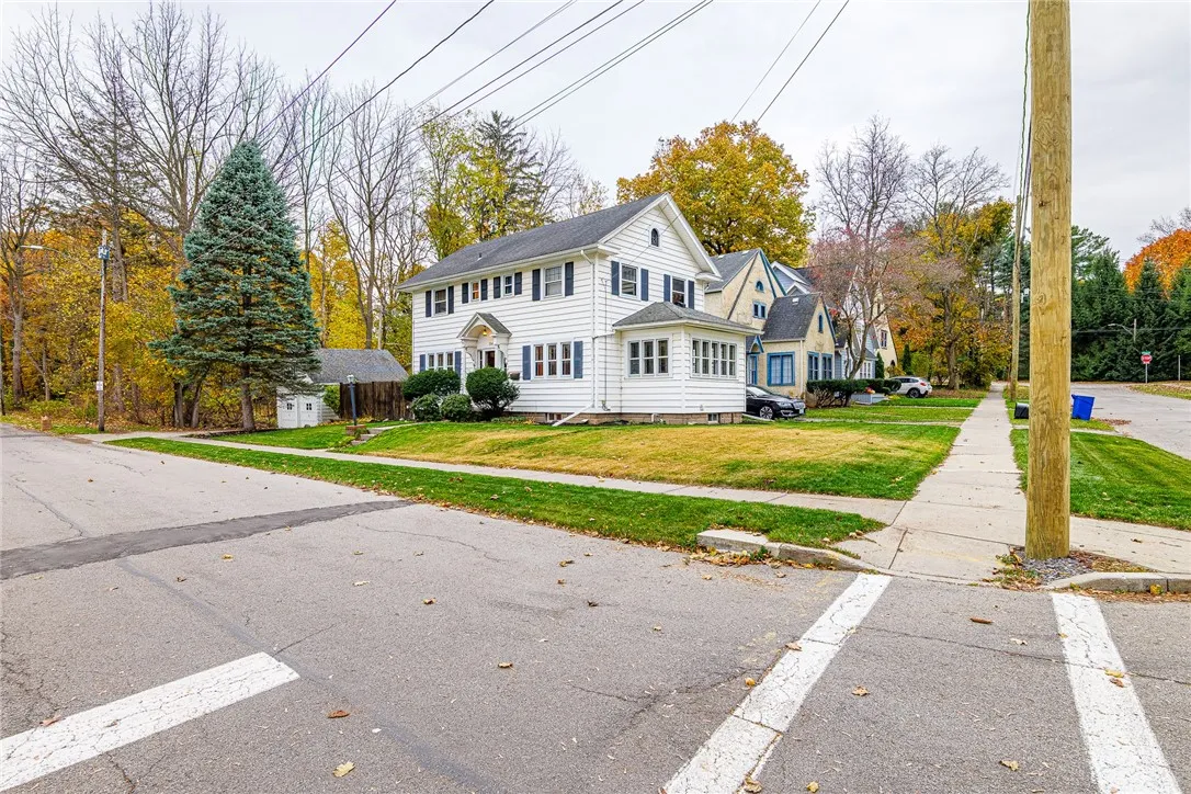 204 E Hickory Street, East Rochester, New York 144, East Rochester, New York 14445, 3 Bedrooms Bedrooms, 7 Rooms Rooms,2 BathroomsBathrooms,Residential,For Sale,204 E Hickory Street, East Rochester, New York 144,0,R1649168