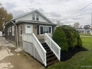 3161 Abbott Road, Orchard Park, New York 14127, Orchard Park, New York 14127, 3 Bedrooms Bedrooms, 5 Rooms Rooms,1 BathroomBathrooms,Residential,For Sale,3161 Abbott Road, Orchard Park, New York 14127,0,B1643377