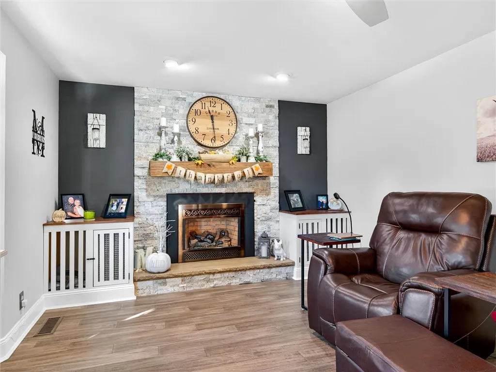 71 Pinebrook Drive, Greece, New York 14616, Greece, New York 14616, 3 Bedrooms Bedrooms, 7 Rooms Rooms,2 BathroomsBathrooms,Residential,For Sale,71 Pinebrook Drive, Greece, New York 14616,0,R1649794