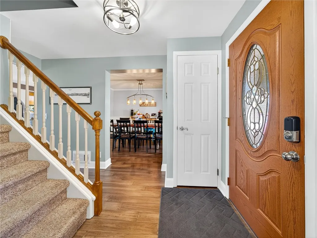 71 Pinebrook Drive, Greece, New York 14616, Greece, New York 14616, 3 Bedrooms Bedrooms, 7 Rooms Rooms,2 BathroomsBathrooms,Residential,For Sale,71 Pinebrook Drive, Greece, New York 14616,0,R1649794