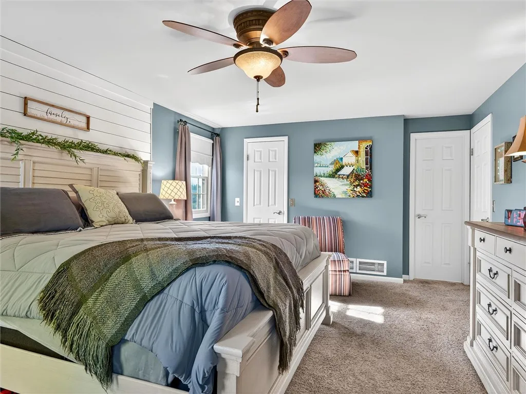 71 Pinebrook Drive, Greece, New York 14616, Greece, New York 14616, 3 Bedrooms Bedrooms, 7 Rooms Rooms,2 BathroomsBathrooms,Residential,For Sale,71 Pinebrook Drive, Greece, New York 14616,0,R1649794