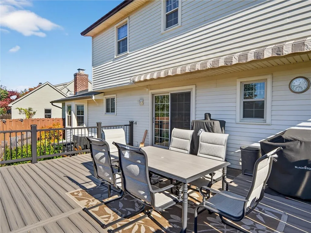 71 Pinebrook Drive, Greece, New York 14616, Greece, New York 14616, 3 Bedrooms Bedrooms, 7 Rooms Rooms,2 BathroomsBathrooms,Residential,For Sale,71 Pinebrook Drive, Greece, New York 14616,0,R1649794