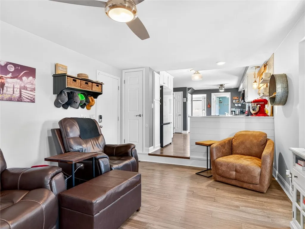 71 Pinebrook Drive, Greece, New York 14616, Greece, New York 14616, 3 Bedrooms Bedrooms, 7 Rooms Rooms,2 BathroomsBathrooms,Residential,For Sale,71 Pinebrook Drive, Greece, New York 14616,0,R1649794