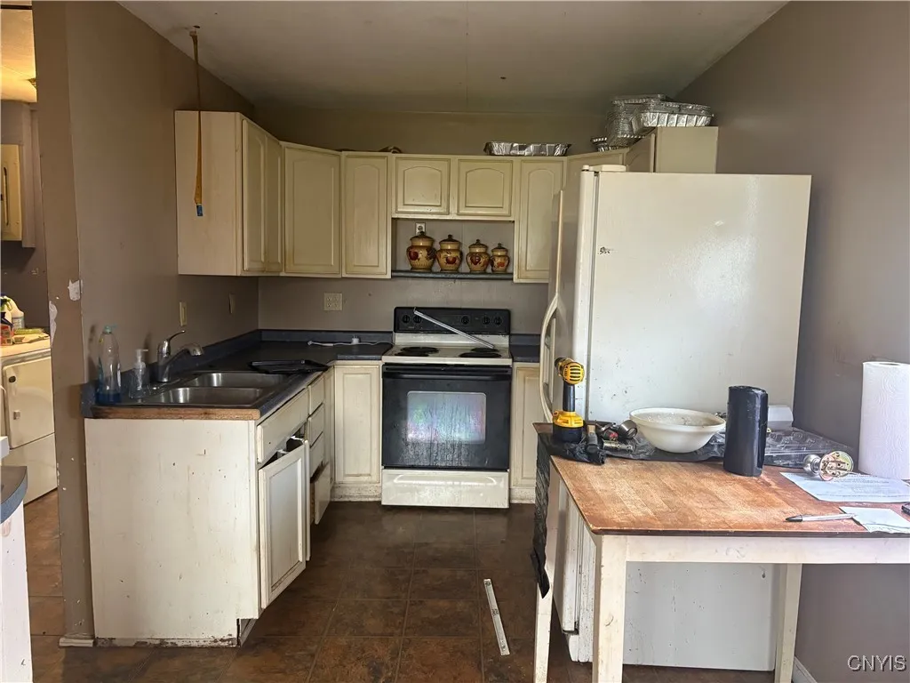 901 Dewitt Lane, Rome, New York 13440, Rome, New York 13440, 3 Bedrooms Bedrooms, 7 Rooms Rooms,1 BathroomBathrooms,Residential,For Sale,901 Dewitt Lane, Rome, New York 13440,0,S1649853