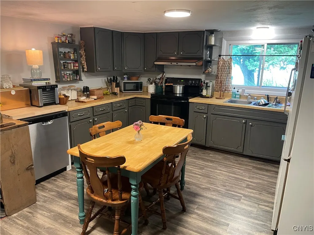 3703 State Rte 12b, Madison, New York 13310, Madison, New York 13310, 2 Bedrooms Bedrooms, 6 Rooms Rooms,1 BathroomBathrooms,Residential,For Sale,3703 State Rte 12b, Madison, New York 13310,0,S1649847