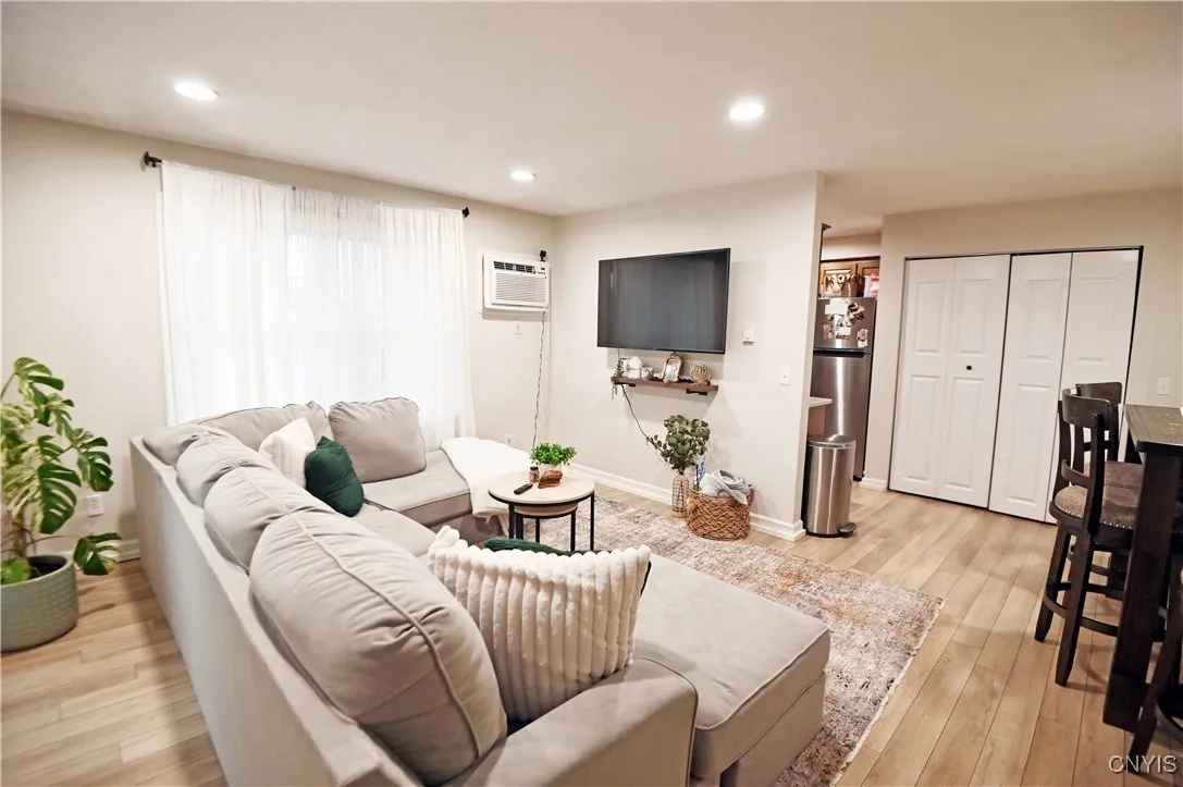 118 Urbandale Parkway, Rome, New York 13440, Rome, New York 13440, 2 Bedrooms Bedrooms, 4 Rooms Rooms,1 BathroomBathrooms,Residential,For Sale,118 Urbandale Parkway, Rome, New York 13440,0,S1650074