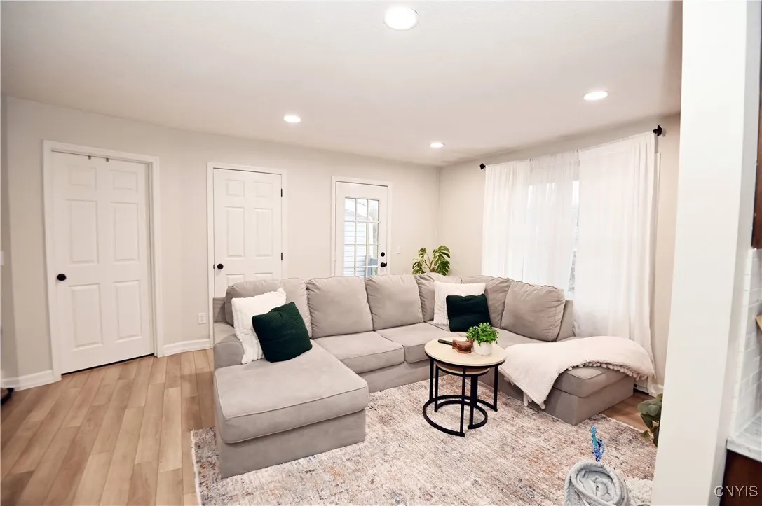 118 Urbandale Parkway, Rome, New York 13440, Rome, New York 13440, 2 Bedrooms Bedrooms, 4 Rooms Rooms,1 BathroomBathrooms,Residential,For Sale,118 Urbandale Parkway, Rome, New York 13440,0,S1650074