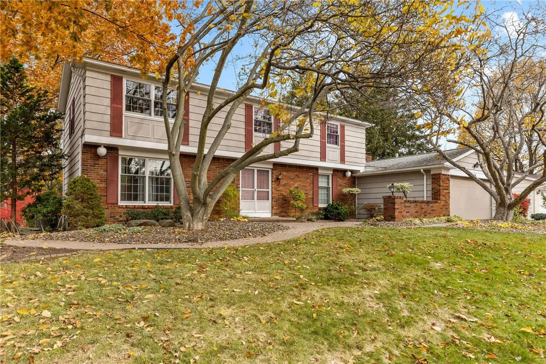 14 Jonathan Drive, Greece, New York 14612, Greece, New York 14612, 4 Bedrooms Bedrooms, 9 Rooms Rooms,3 BathroomsBathrooms,Residential,Closed,14 Jonathan Drive, Greece, New York 14612,0,R1650041