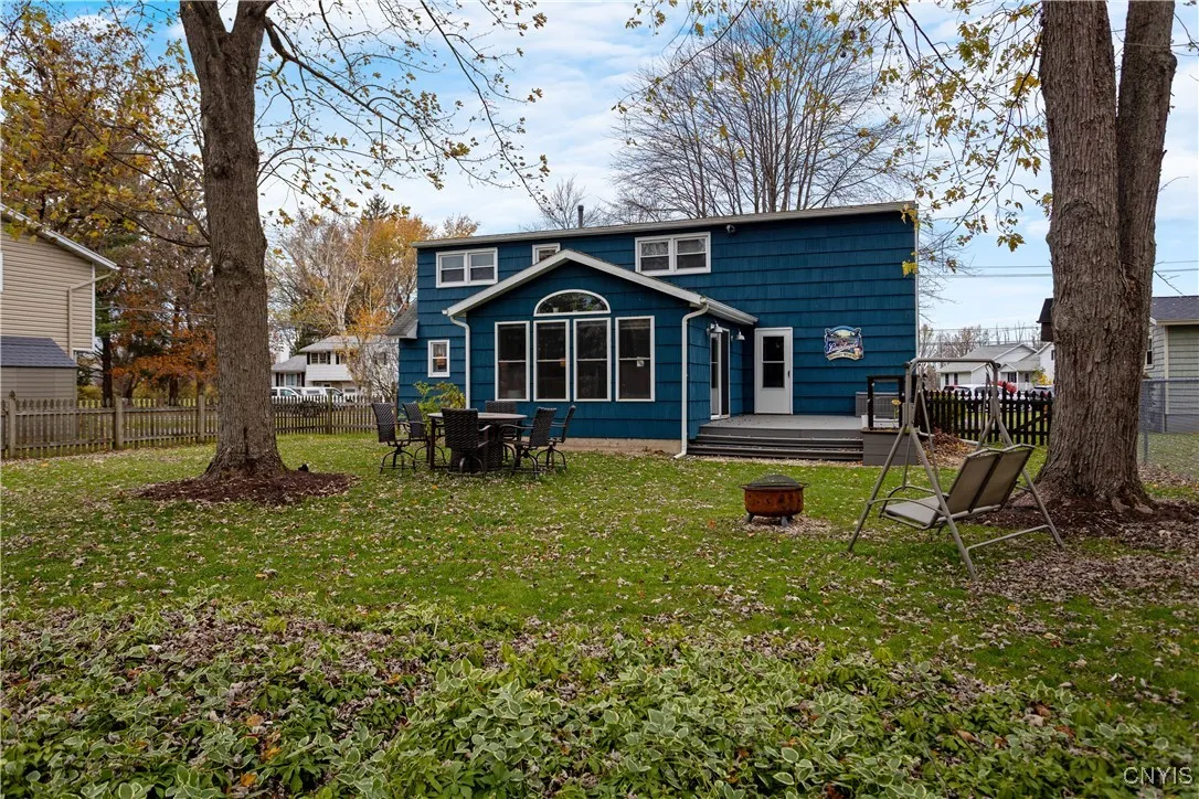 6272 Lakeshore Road, Cicero, New York 13039, Cicero, New York 13039, 4 Bedrooms Bedrooms, 8 Rooms Rooms,2 BathroomsBathrooms,Residential,For Sale,6272 Lakeshore Road, Cicero, New York 13039,0,S1649831