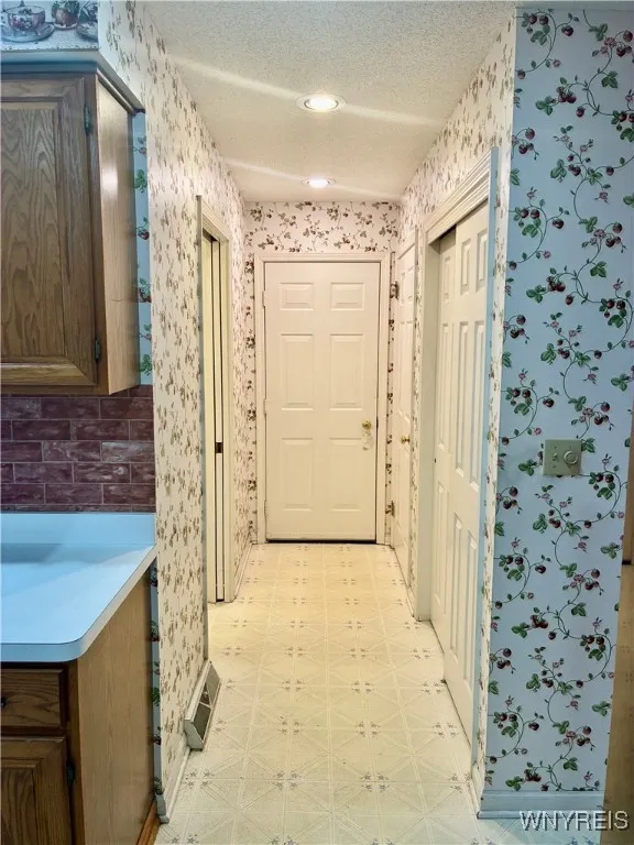 2850 Amsdell Road 32, Hamburg, New York 14075, Hamburg, New York 14075, 2 Bedrooms Bedrooms, 5 Rooms Rooms,1 BathroomBathrooms,Residential,For Sale,2850 Amsdell Road 32, Hamburg, New York 14075,0,B1649771