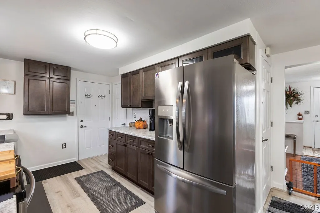 5255 Guy Young Road, Cicero, New York 13029, Cicero, New York 13029, 3 Bedrooms Bedrooms, 7 Rooms Rooms,2 BathroomsBathrooms,Residential,For Sale,5255 Guy Young Road, Cicero, New York 13029,0,S1648774