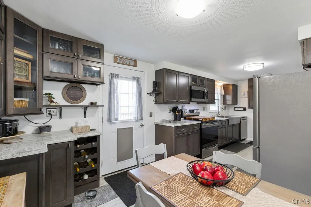 5255 Guy Young Road, Cicero, New York 13029, Cicero, New York 13029, 3 Bedrooms Bedrooms, 7 Rooms Rooms,2 BathroomsBathrooms,Residential,For Sale,5255 Guy Young Road, Cicero, New York 13029,0,S1648774