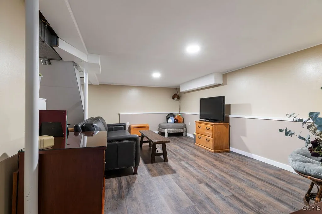 5255 Guy Young Road, Cicero, New York 13029, Cicero, New York 13029, 3 Bedrooms Bedrooms, 7 Rooms Rooms,2 BathroomsBathrooms,Residential,For Sale,5255 Guy Young Road, Cicero, New York 13029,0,S1648774