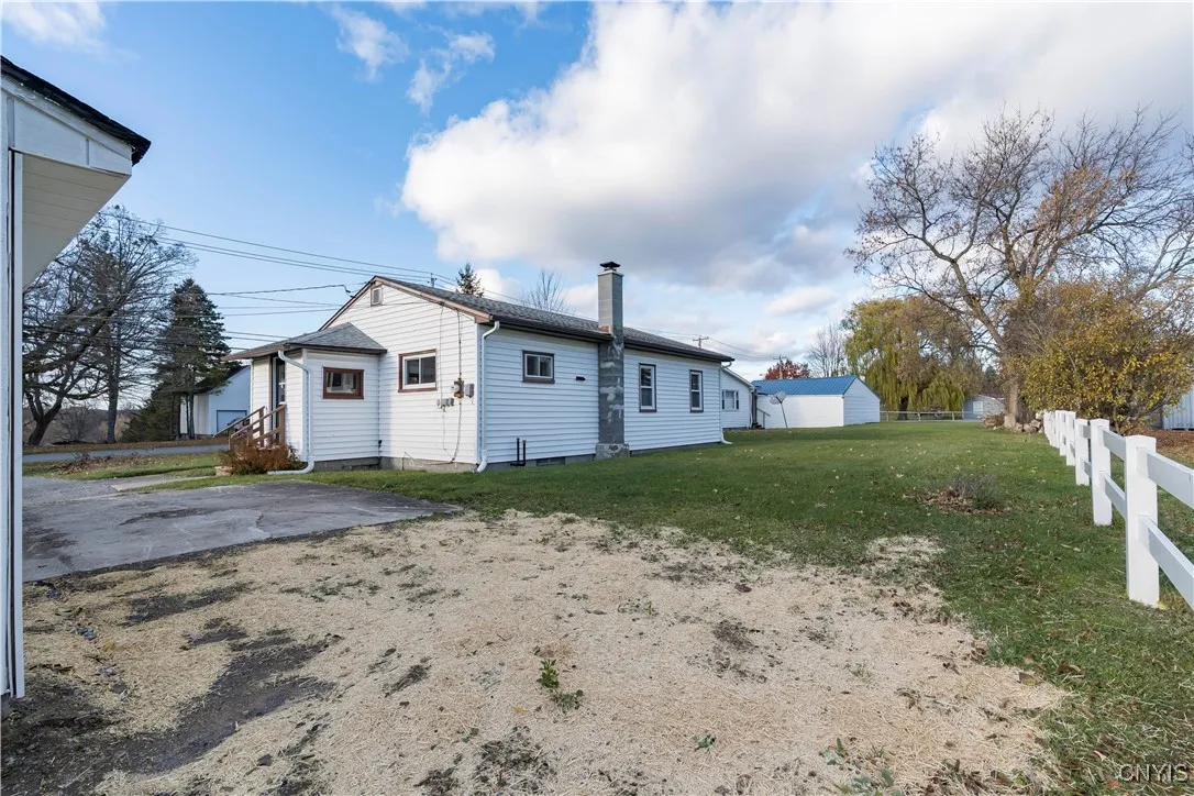 8800 North Main Street, Le Ray, New York 13637, Le Ray, New York 13637, 2 Bedrooms Bedrooms, 5 Rooms Rooms,1 BathroomBathrooms,Residential,For Sale,8800 North Main Street, Le Ray, New York 13637,0,S1648615