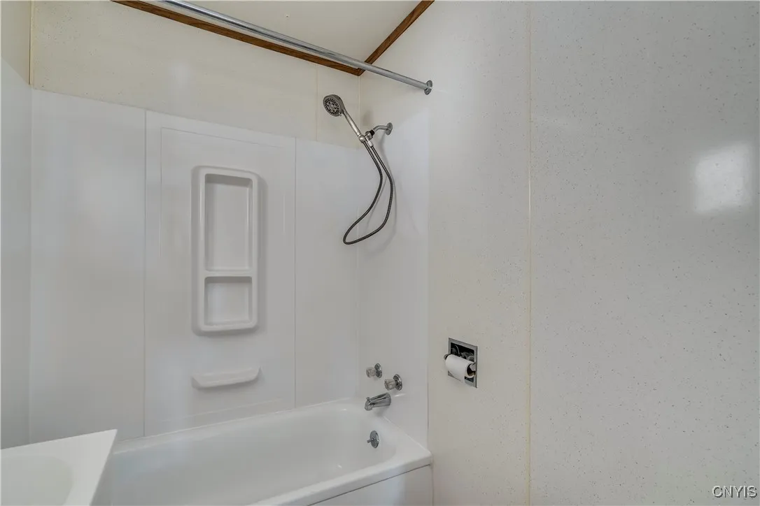 8800 North Main Street, Le Ray, New York 13637, Le Ray, New York 13637, 2 Bedrooms Bedrooms, 5 Rooms Rooms,1 BathroomBathrooms,Residential,For Sale,8800 North Main Street, Le Ray, New York 13637,0,S1648615