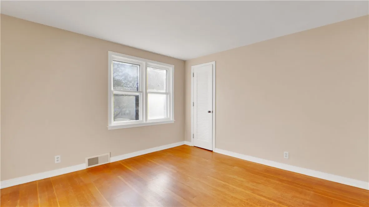 138 West Bayard Street, Seneca Falls, New York 131, Seneca Falls, New York 13148, 4 Bedrooms Bedrooms, 10 Rooms Rooms,1 BathroomBathrooms,Residential,For Sale,138 West Bayard Street, Seneca Falls, New York 131,0,R1650078