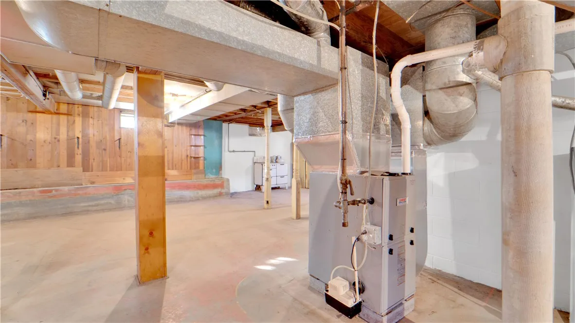 138 West Bayard Street, Seneca Falls, New York 131, Seneca Falls, New York 13148, 4 Bedrooms Bedrooms, 10 Rooms Rooms,1 BathroomBathrooms,Residential,For Sale,138 West Bayard Street, Seneca Falls, New York 131,0,R1650078