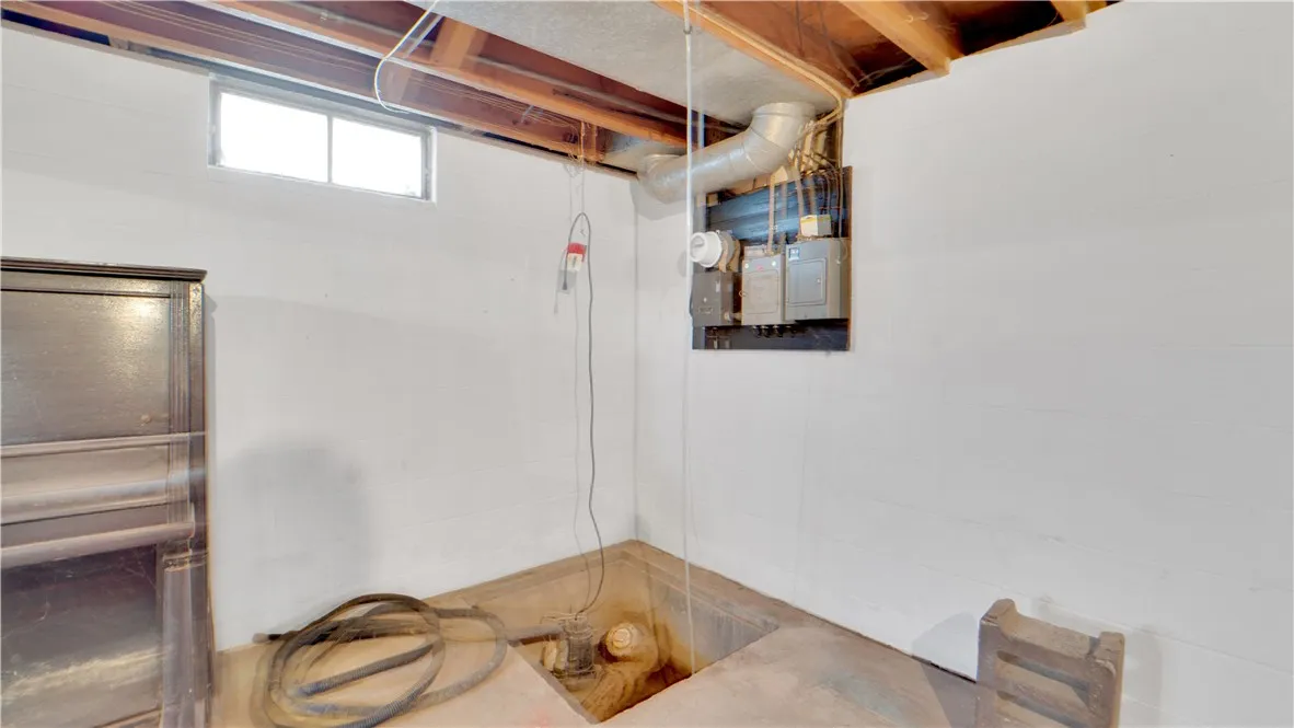 138 West Bayard Street, Seneca Falls, New York 131, Seneca Falls, New York 13148, 4 Bedrooms Bedrooms, 10 Rooms Rooms,1 BathroomBathrooms,Residential,For Sale,138 West Bayard Street, Seneca Falls, New York 131,0,R1650078