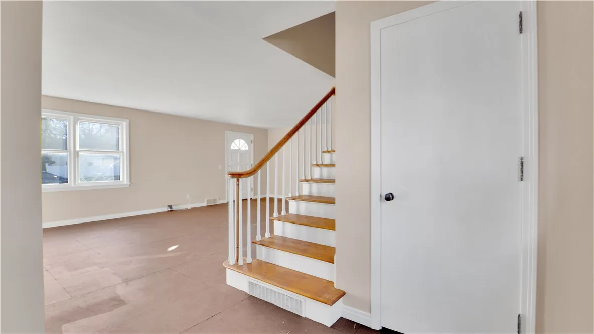 138 West Bayard Street, Seneca Falls, New York 131, Seneca Falls, New York 13148, 4 Bedrooms Bedrooms, 10 Rooms Rooms,1 BathroomBathrooms,Residential,For Sale,138 West Bayard Street, Seneca Falls, New York 131,0,R1650078