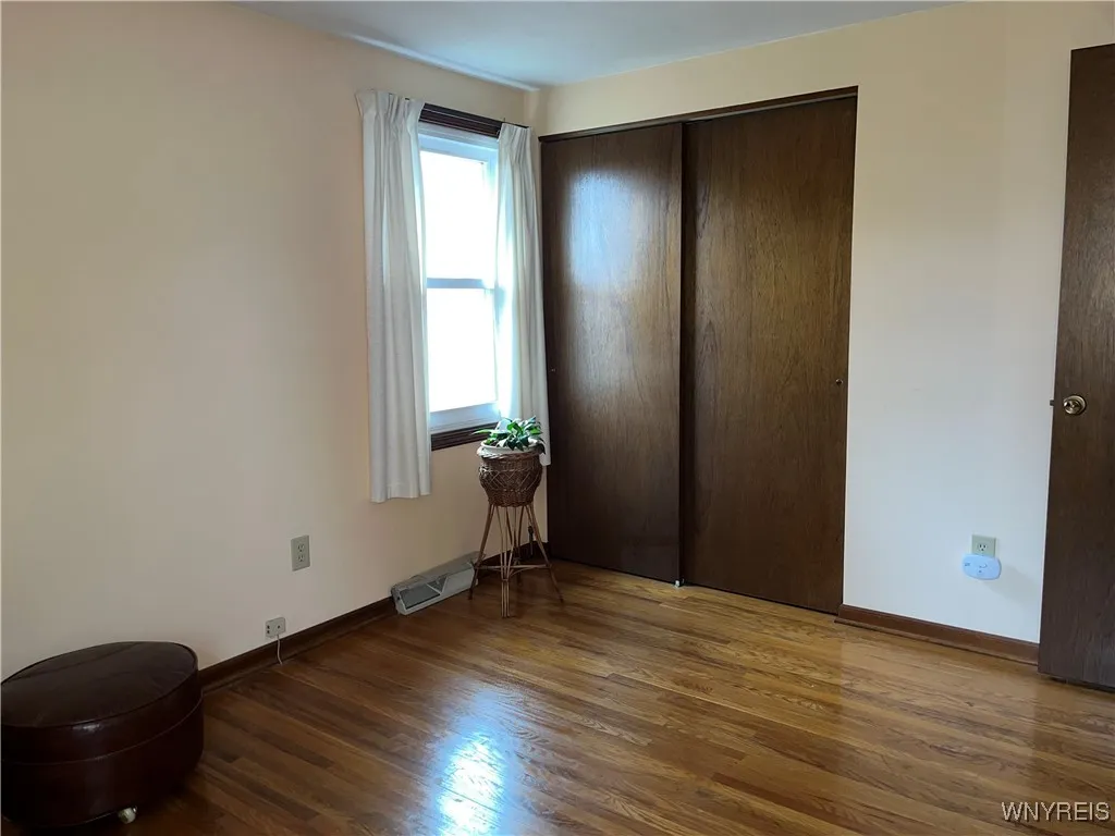 44 Morgott Avenue, West Seneca, New York 14224, West Seneca, New York 14224, 3 Bedrooms Bedrooms, 6 Rooms Rooms,1 BathroomBathrooms,Residential,For Sale,44 Morgott Avenue, West Seneca, New York 14224,0,B1650020