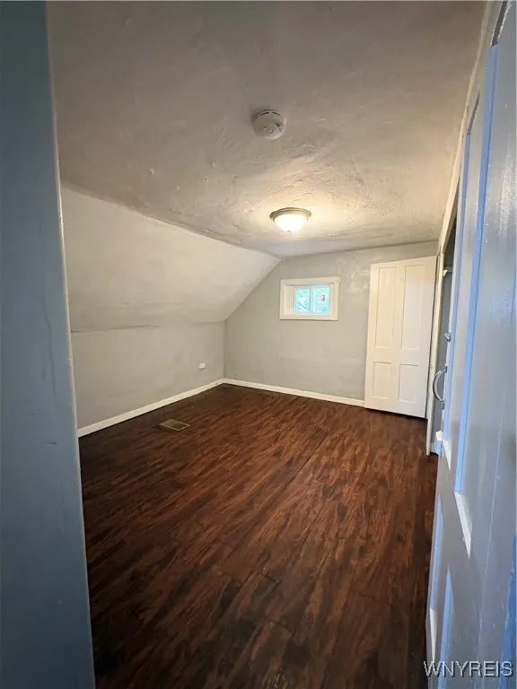 201 Lemon Street, Buffalo, New York 14204, Buffalo, New York 14204, 5 Bedrooms Bedrooms, 10 Rooms Rooms,1 BathroomBathrooms,Residential Lease,For Rent,201 Lemon Street, Buffalo, New York 14204,0,B1649921