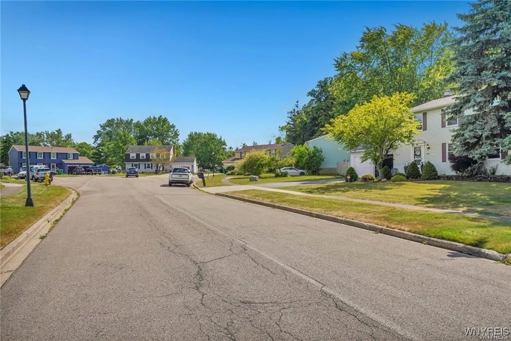 5007 Overlook Point, Hamburg, New York 14075, Hamburg, New York 14075, 4 Bedrooms Bedrooms, 8 Rooms Rooms,1 BathroomBathrooms,Residential,For Sale,5007 Overlook Point, Hamburg, New York 14075,0,B1650046