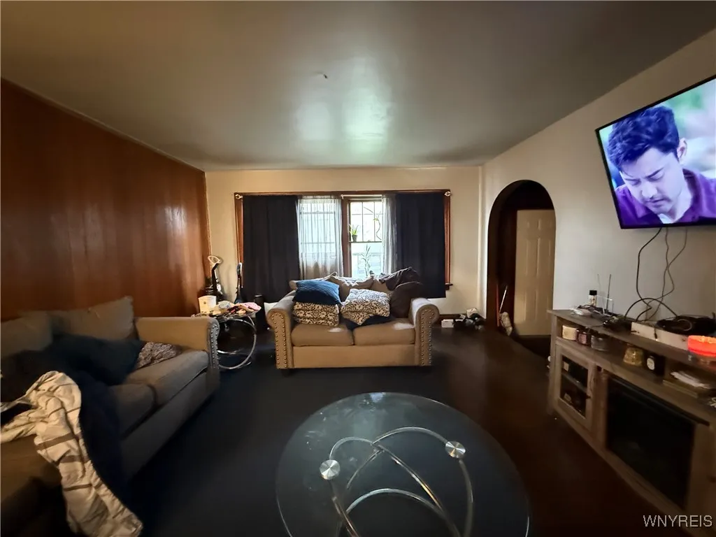 19 Dunlop Avenue, Buffalo, New York 14215, Buffalo, New York 14215, 5 Bedrooms Bedrooms, ,2 BathroomsBathrooms,Residential,Closed,19 Dunlop Avenue, Buffalo, New York 14215,0,B1649187