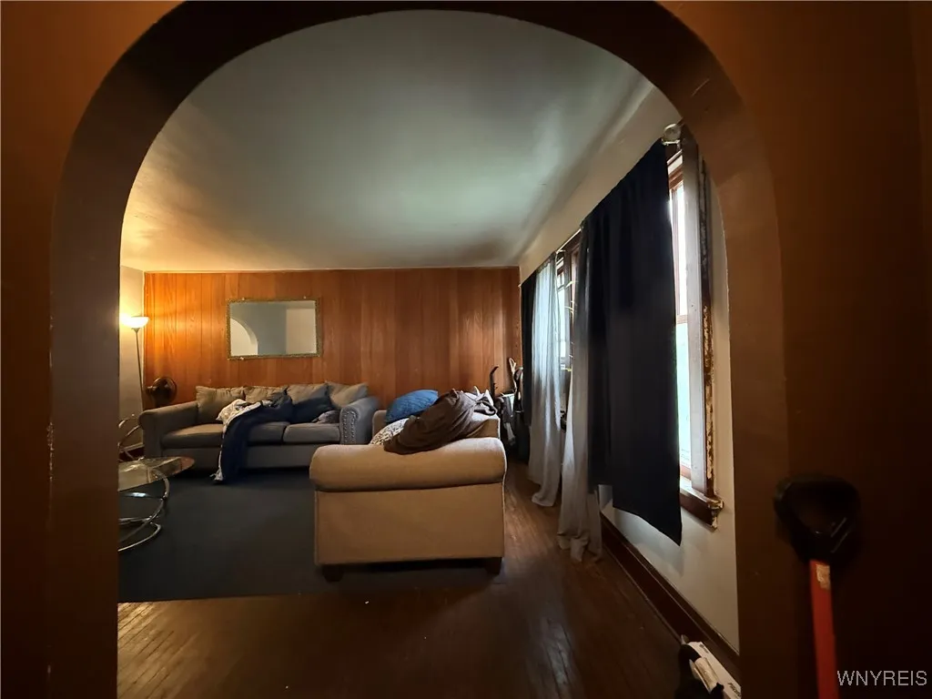 19 Dunlop Avenue, Buffalo, New York 14215, Buffalo, New York 14215, 5 Bedrooms Bedrooms, ,2 BathroomsBathrooms,Residential,Closed,19 Dunlop Avenue, Buffalo, New York 14215,0,B1649187