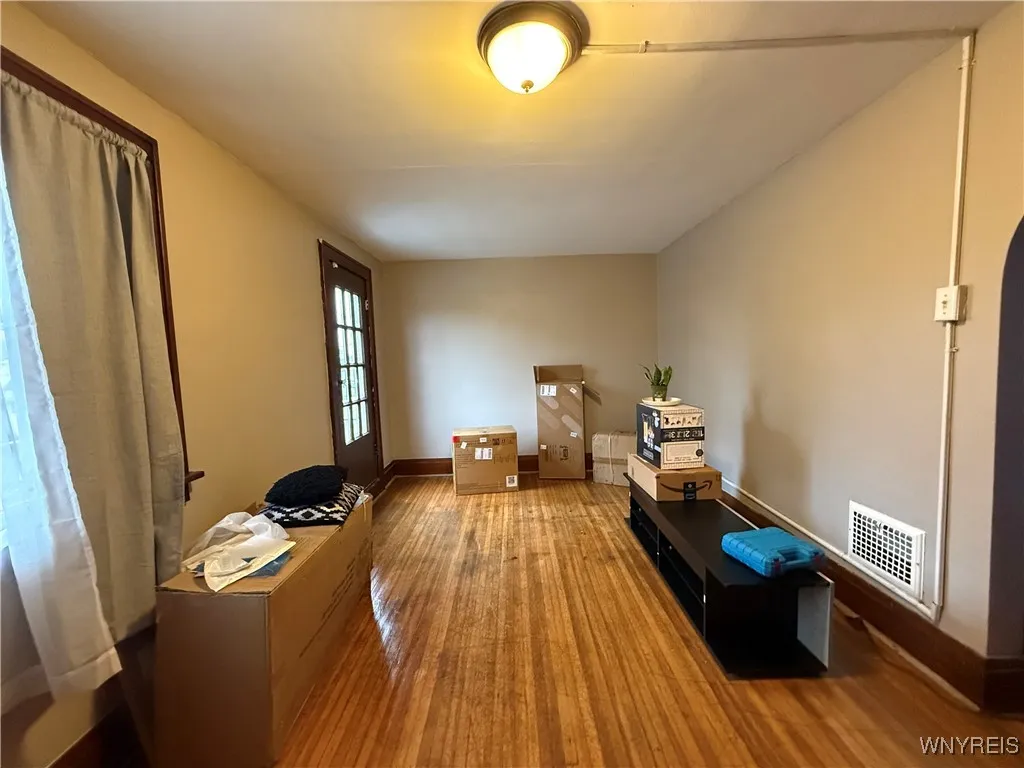 19 Dunlop Avenue, Buffalo, New York 14215, Buffalo, New York 14215, 5 Bedrooms Bedrooms, ,2 BathroomsBathrooms,Residential,Closed,19 Dunlop Avenue, Buffalo, New York 14215,0,B1649187
