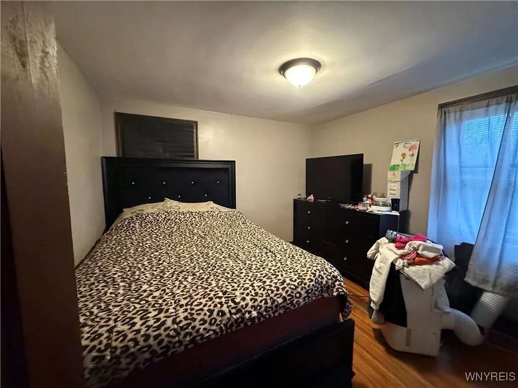 19 Dunlop Avenue, Buffalo, New York 14215, Buffalo, New York 14215, 5 Bedrooms Bedrooms, ,2 BathroomsBathrooms,Residential,Closed,19 Dunlop Avenue, Buffalo, New York 14215,0,B1649187