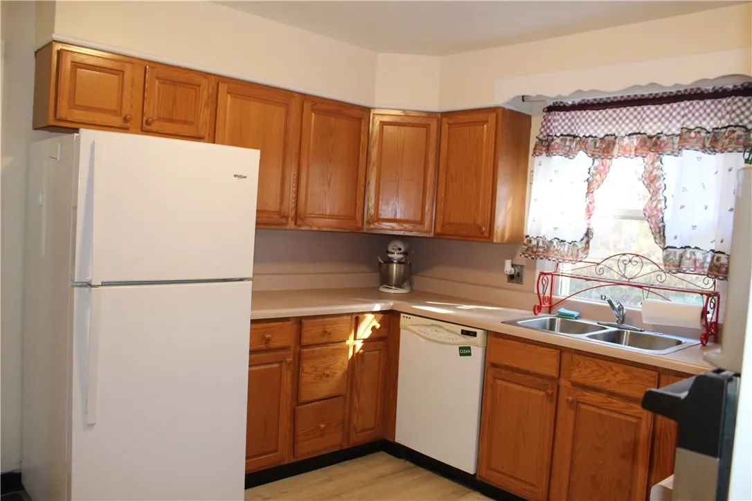 2 Ridge Road Spur Road, Roxbury, New York 12474, Roxbury, New York 12474, 3 Bedroom Bedrooms, 8 Room Rooms,1 BathroomBathrooms,Residential,For Sale,2 Ridge Road Spur Road, Roxbury, New York 12474,0,R1650092