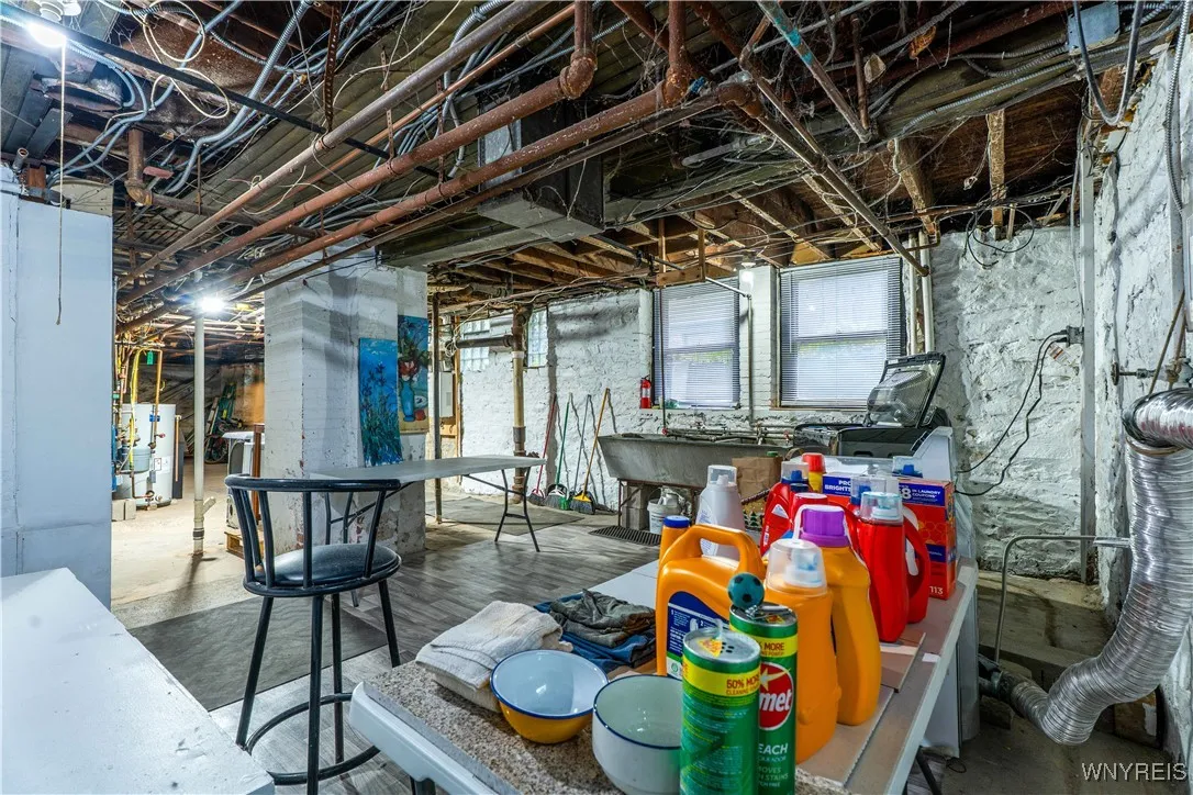 467 Norwood Avenue, Buffalo, New York 14222, Buffalo, New York 14222, 5 Bedrooms Bedrooms, ,Multi Family,For Sale,467 Norwood Avenue, Buffalo, New York 14222,0,B1650108