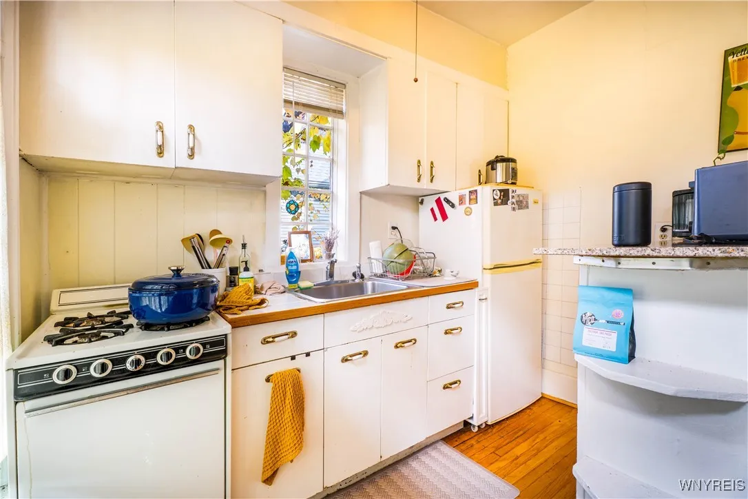 467 Norwood Avenue, Buffalo, New York 14222, Buffalo, New York 14222, 5 Bedrooms Bedrooms, ,Multi Family,For Sale,467 Norwood Avenue, Buffalo, New York 14222,0,B1650108