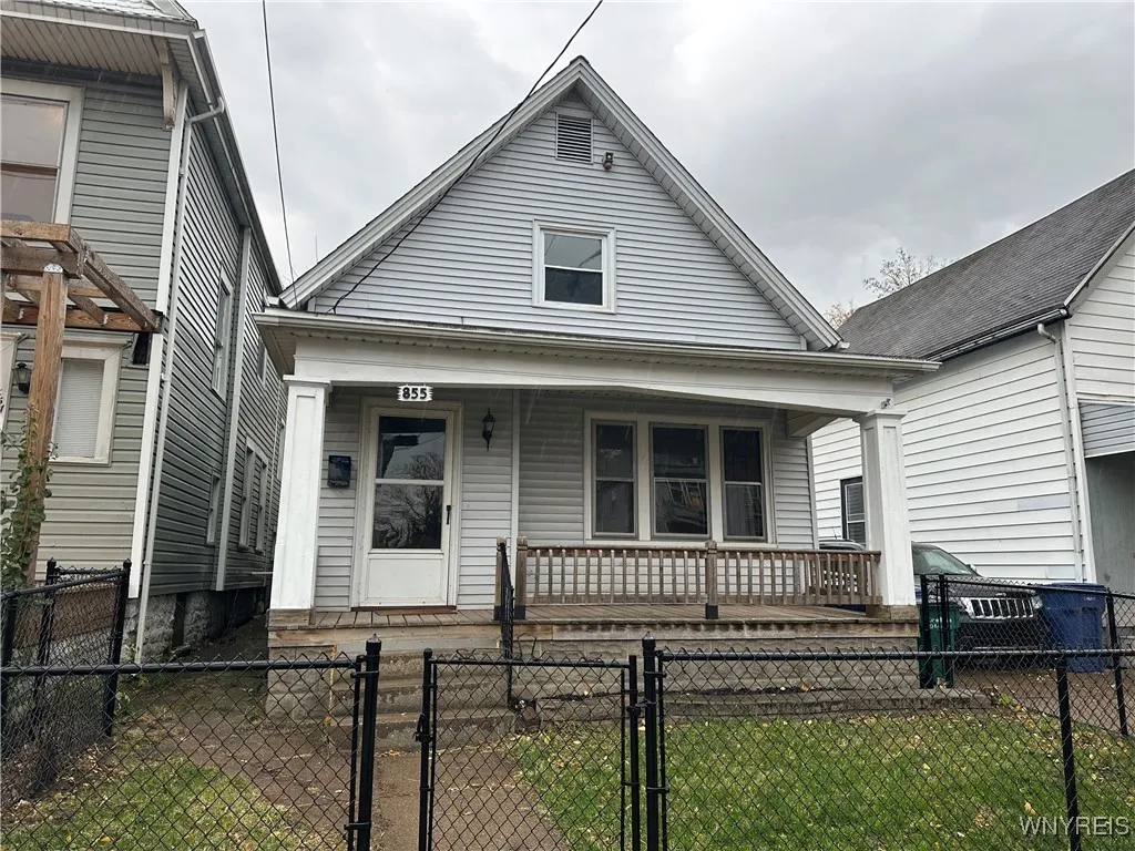855 West Avenue, Buffalo, New York 14213, Buffalo, New York 14213, 3 Bedrooms Bedrooms, 10 Rooms Rooms,1 BathroomBathrooms,Residential,Closed,855 West Avenue, Buffalo, New York 14213,0,B1650091