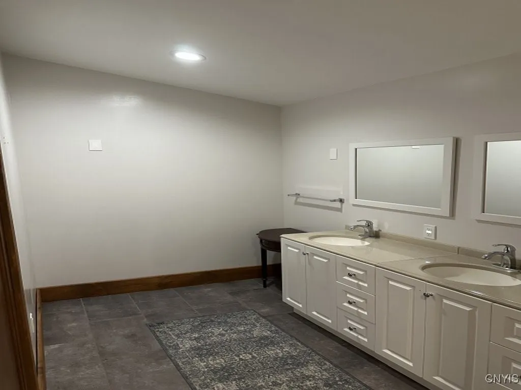 845 East Main Street, Aurora, New York 14052, Aurora, New York 14052, 4 Bedrooms Bedrooms, 8 Rooms Rooms,2 BathroomsBathrooms,Residential,Closed,845 East Main Street, Aurora, New York 14052,0,S1650148