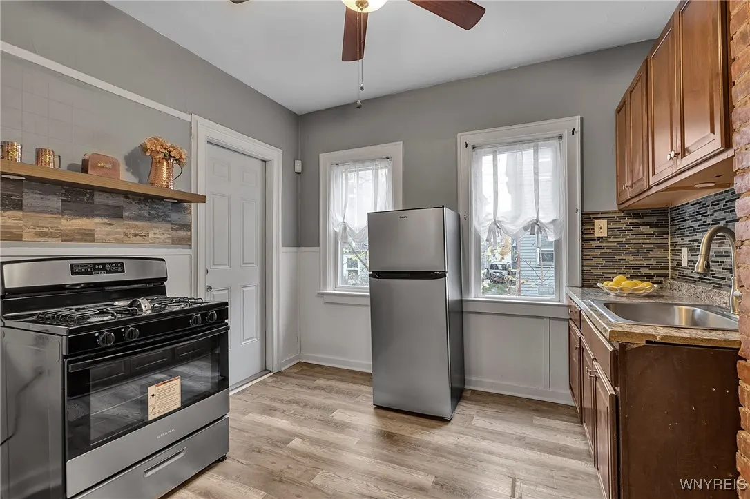 11 Hoyt Street, Buffalo, New York 14213, Buffalo, New York 14213, 8 Bedrooms Bedrooms, ,2 BathroomsBathrooms,Residential,For Sale,11 Hoyt Street, Buffalo, New York 14213,0,B1650075