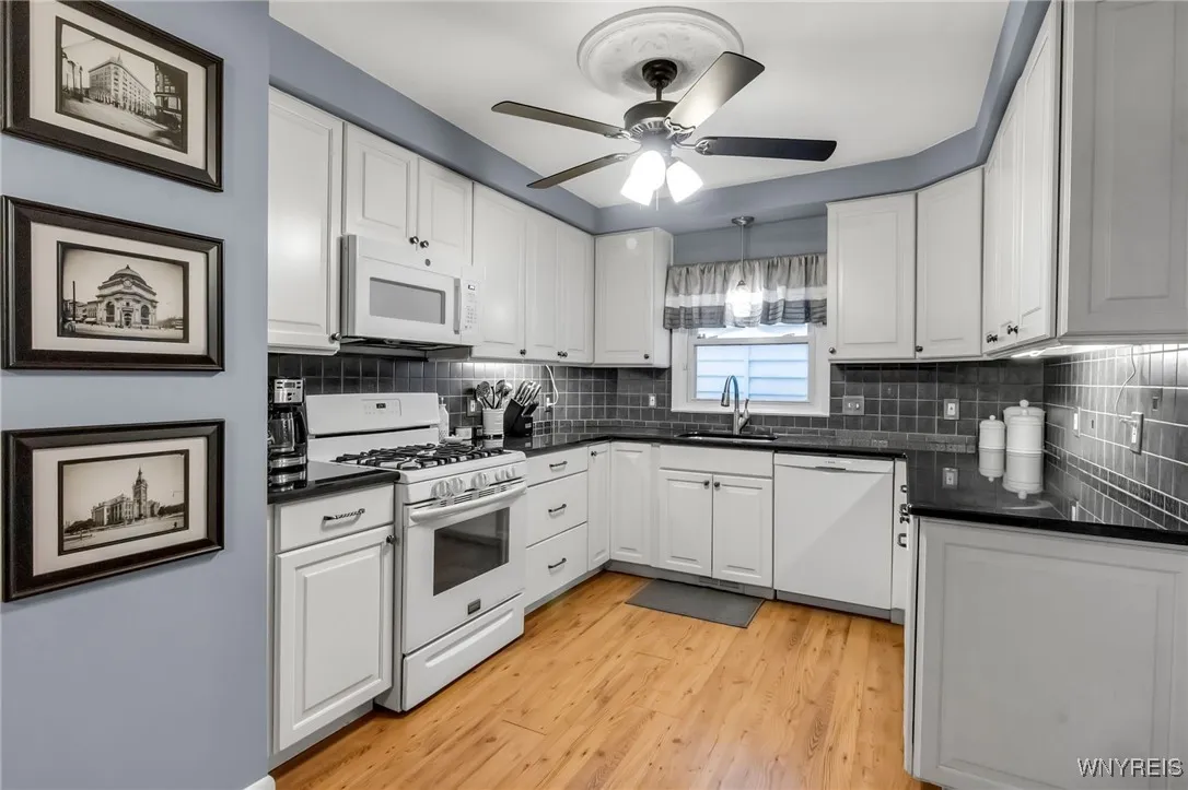 252 Shepard Avenue, Tonawanda, New York 14217, Tonawanda, New York 14217, 4 Bedrooms Bedrooms, 8 Rooms Rooms,2 BathroomsBathrooms,Residential,Closed,252 Shepard Avenue, Tonawanda, New York 14217,0,B1650106